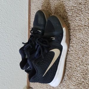 Nike Azurie Elizabeth 1Y